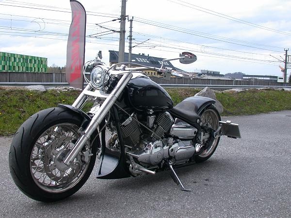 Yamaha XVS 1100 Drag Star